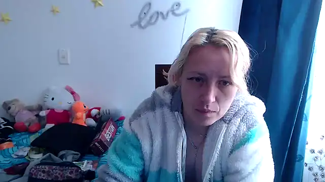 kittykalor09 online show from 12-16-24, 02:27