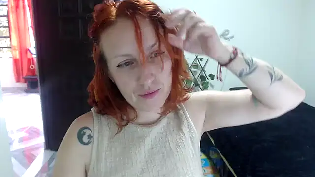 Snapshot of kittykalor09 chatting on 07-10-26, 09:26 kittykalor09 online show from 07-10-26, 09:26