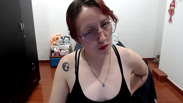 kittykalor09 online show from 01-07-26, 04:28