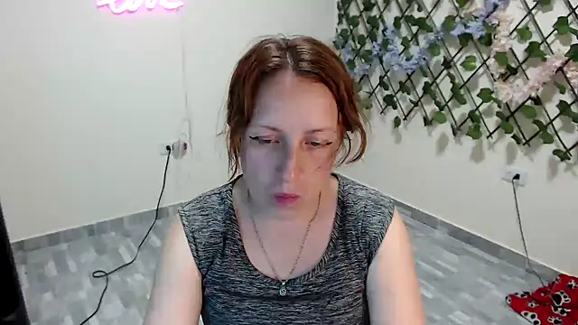 Snapshot of kittykalor09 chatting on 04-26-26, 11:02 kittykalor09 online show from 04-26-26, 11:02