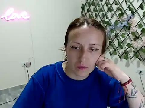Snapshot of kittykalor09 chatting on 04-25-26, 01:19 kittykalor09 online show from 04-25-26, 01:19