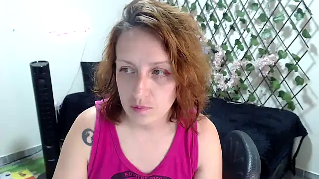 Snapshot of kittykalor09 chatting on 05-26-26, 05:22 kittykalor09 online show from 05-26-26, 05:22