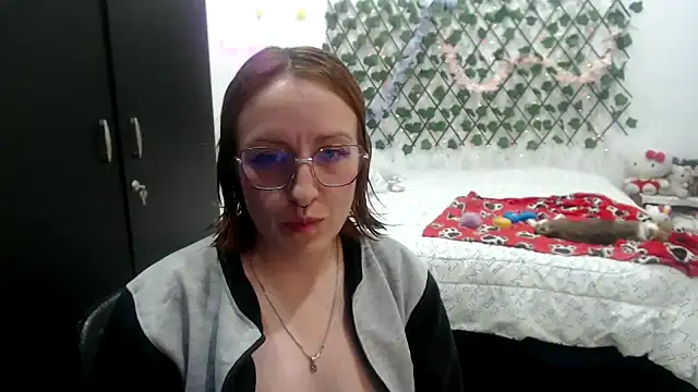 kittykalor09 online show from 02-10-26, 02:21