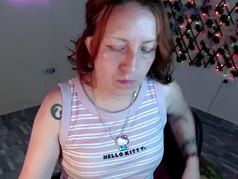 Snapshot of kittykalor09 chatting on 05-06-26, 03:05 kittykalor09 online show from 05-06-26, 03:05