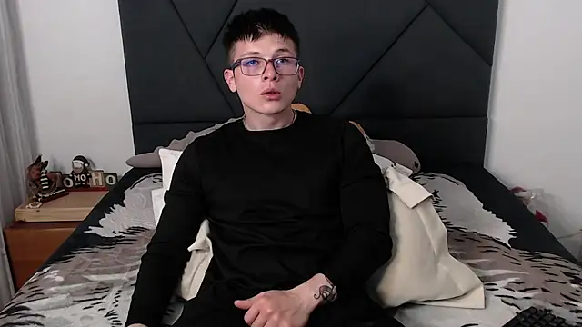 Snapshot of MathewCollin chatting on 01-24-25, 10:51 MathewCollin online show from 01-24-25, 10:51