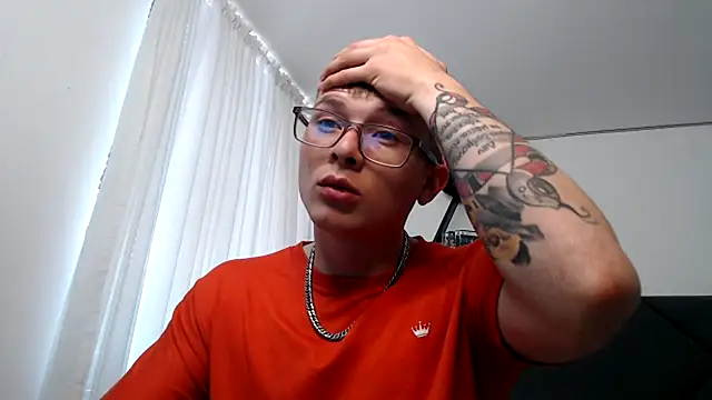 Snapshot of MathewCollin chatting on 03-19-25, 03:19 MathewCollin online show from 03-19-25, 03:19