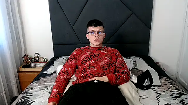 Snapshot of MathewCollin chatting on 02-01-25, 01:30 MathewCollin online show from 02-01-25, 01:30