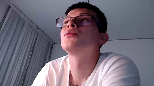 Snapshot of MathewCollin chatting on 02-19-25, 05:27 MathewCollin online show from 02-19-25, 05:27