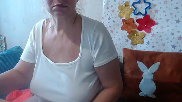 QueenLana online show from 10-30-25, 08:23