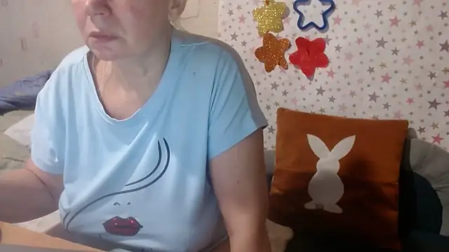 QueenLana online show from 12-01-25, 05:52