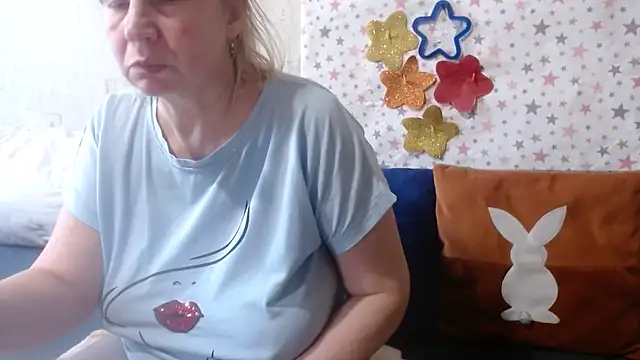 Snapshot of QueenLana chatting on 06-07-26, 08:41 QueenLana online show from 06-07-26, 08:41