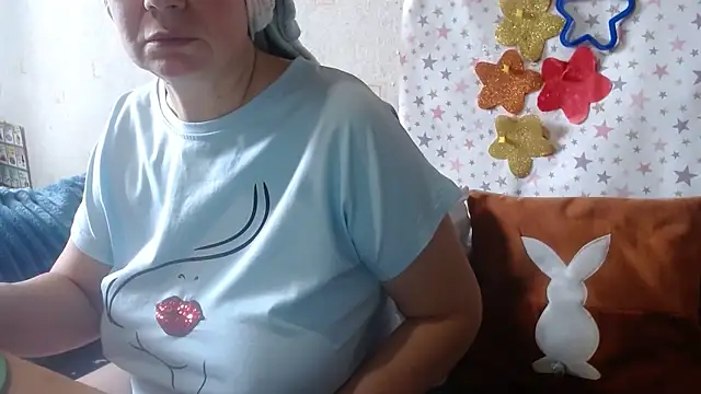 QueenLana online show from 10-26-25, 06:58