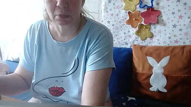 QueenLana online show from 06-15-26, 07:41