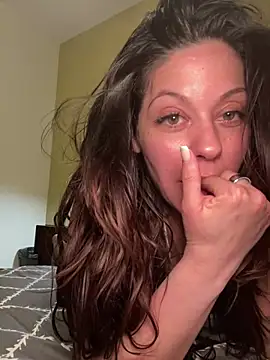 bellafreakyfun online show from 03-25-26, 03:28