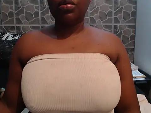 THREEHOLESPLEASURE99 online show from 11-20-25, 11:11