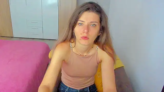 Snapshot of marie_marie03 chatting on 06-02-26, 05:29 marie marie03 online show from 06-02-26, 05:29
