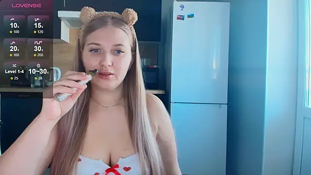 Adr1ana  online show from 02-14-26, 07:19