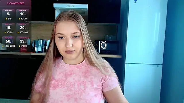 Adr1ana  online show from 04-07-26, 08:05