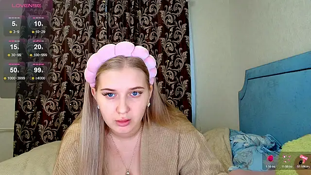 Adr1ana  online show from 12-03-25, 08:47