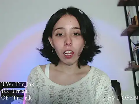 babyluna 8 8 online show from 11-21-25, 12:31