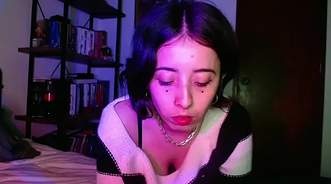 babyluna 8 8 online show from 03-12-25, 02:30