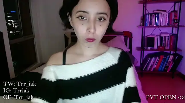 babyluna 8 8 online show from 01-28-25, 01:29