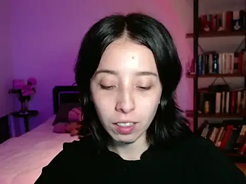 Snapshot of babyluna_8_8 chatting on 02-17-26, 04:54 babyluna 8 8 online show from 02-17-26, 04:54