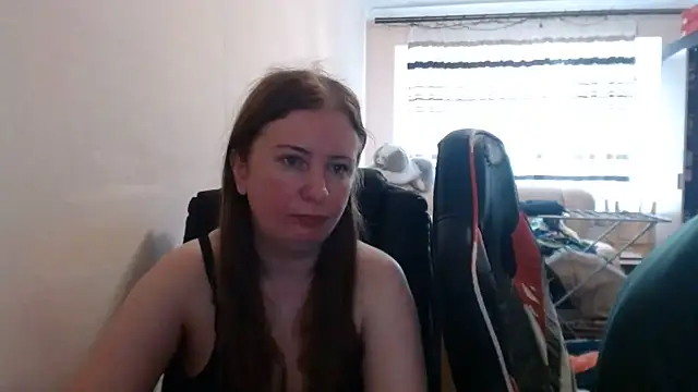 Snapshot of PeterAndJen chatting on 07-17-26, 06:10 PeterAndJen online show from 07-17-26, 06:10