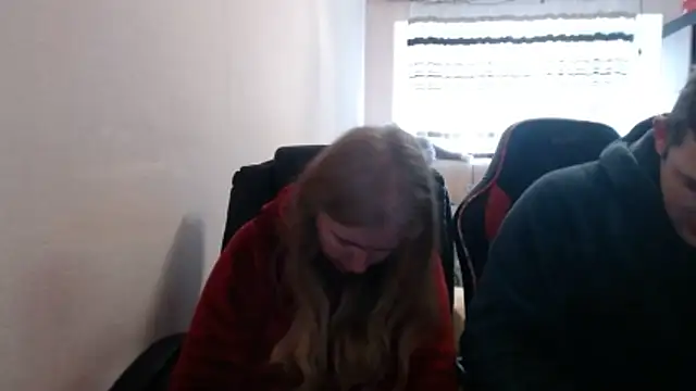 PeterAndJen online show from 02-21-26, 06:48