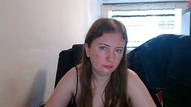 Snapshot of PeterAndJen chatting on 07-15-26, 05:25 PeterAndJen online show from 07-15-26, 05:25
