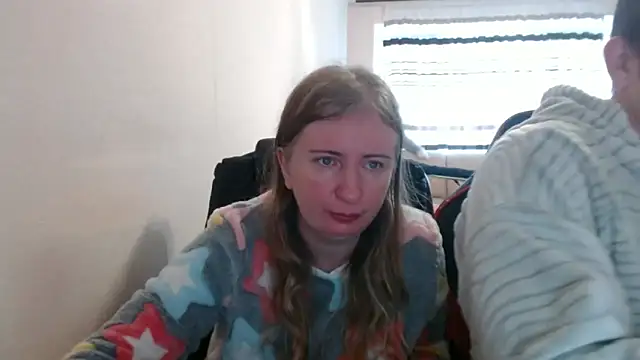 PeterAndJen online show from 11-24-25, 07:41