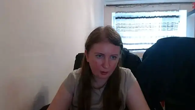 Snapshot of PeterAndJen chatting on 07-24-26, 05:53 PeterAndJen online show from 07-24-26, 05:53