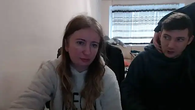 PeterAndJen online show from 11-10-25, 07:57