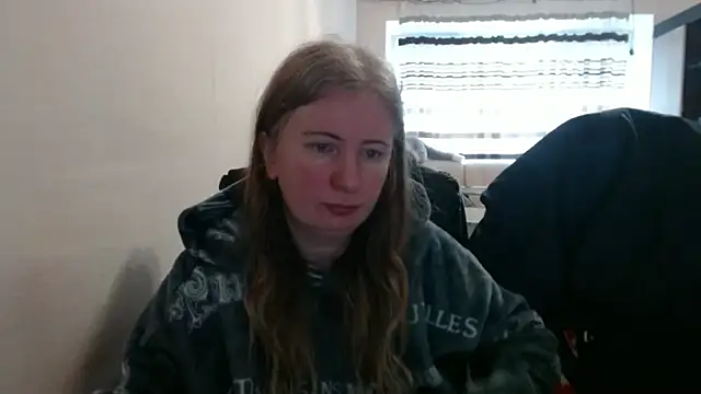 PeterAndJen online show from 02-11-26, 08:47