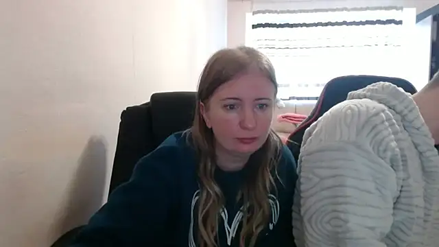 PeterAndJen online show from 10-30-25, 07:06