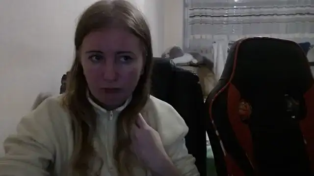 PeterAndJen online show from 11-07-25, 07:29