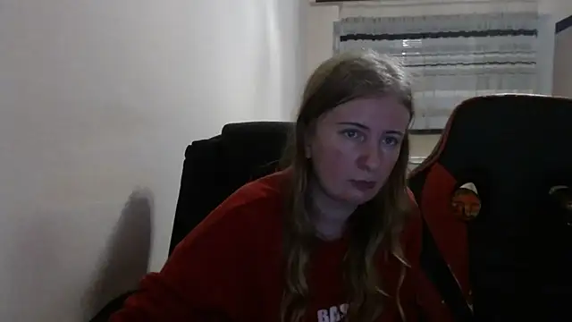 PeterAndJen online show from 11-18-25, 07:17