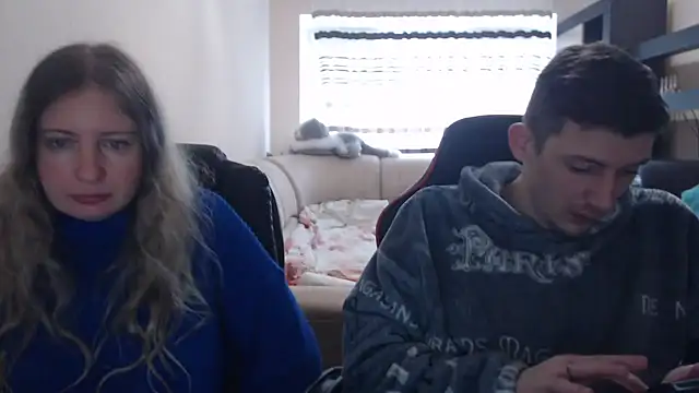 Snapshot of PeterAndJen chatting on 03-16-25, 10:00 PeterAndJen online show from 03-16-25, 10:00