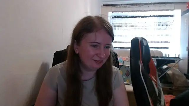 Snapshot of PeterAndJen chatting on 07-23-26, 05:31 PeterAndJen online show from 07-23-26, 05:31