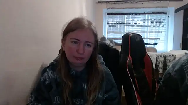 PeterAndJen online show from 02-06-26, 07:15