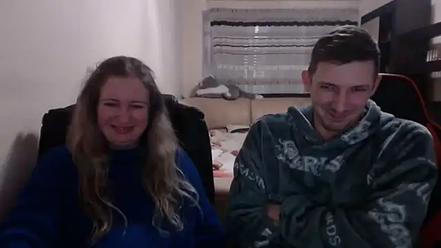 Snapshot of PeterAndJen chatting on 03-18-25, 09:56 PeterAndJen online show from 03-18-25, 09:56