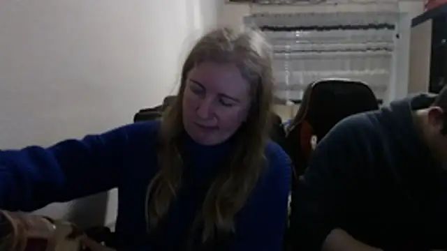 PeterAndJen online show from 02-25-26, 07:47