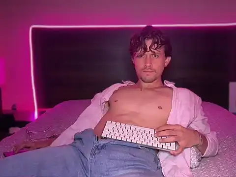 mcklister kinky feets online show from 03-25-26, 12:37