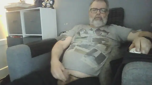 Naturistmale45 online show from 04-21-26, 07:48