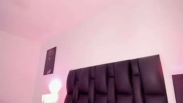 Snooky Clinton online show from 02-20-25, 05:44