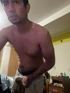 Snapshot of alejandro_696969 chatting on 06-04-26, 10:14 alejandro 696969 online show from 06-04-26, 10:14