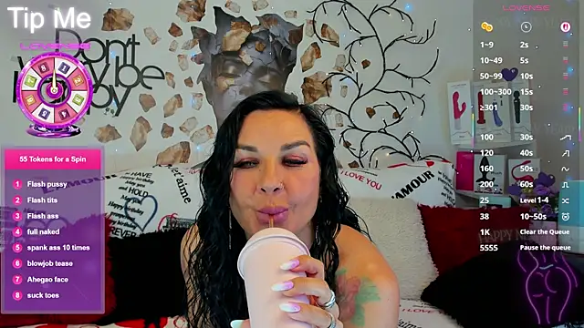 Tara Bloss online show from 04-18-26, 04:26