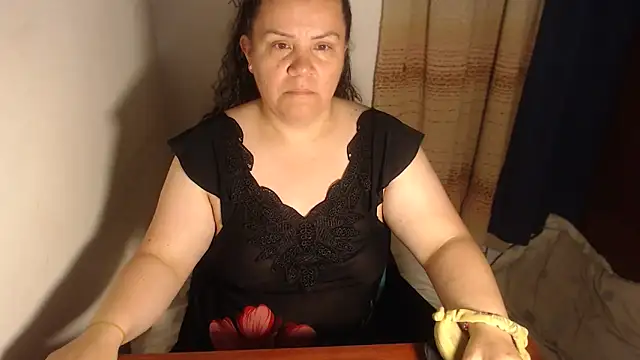 agathamiller01 online show from 02-06-26, 10:55