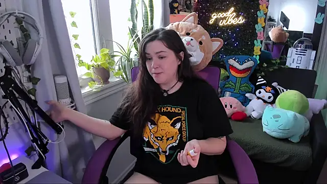 JennKenobi online show from 04-20-26, 02:29