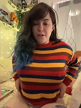 JennKenobi online show from 06-11-26, 01:41